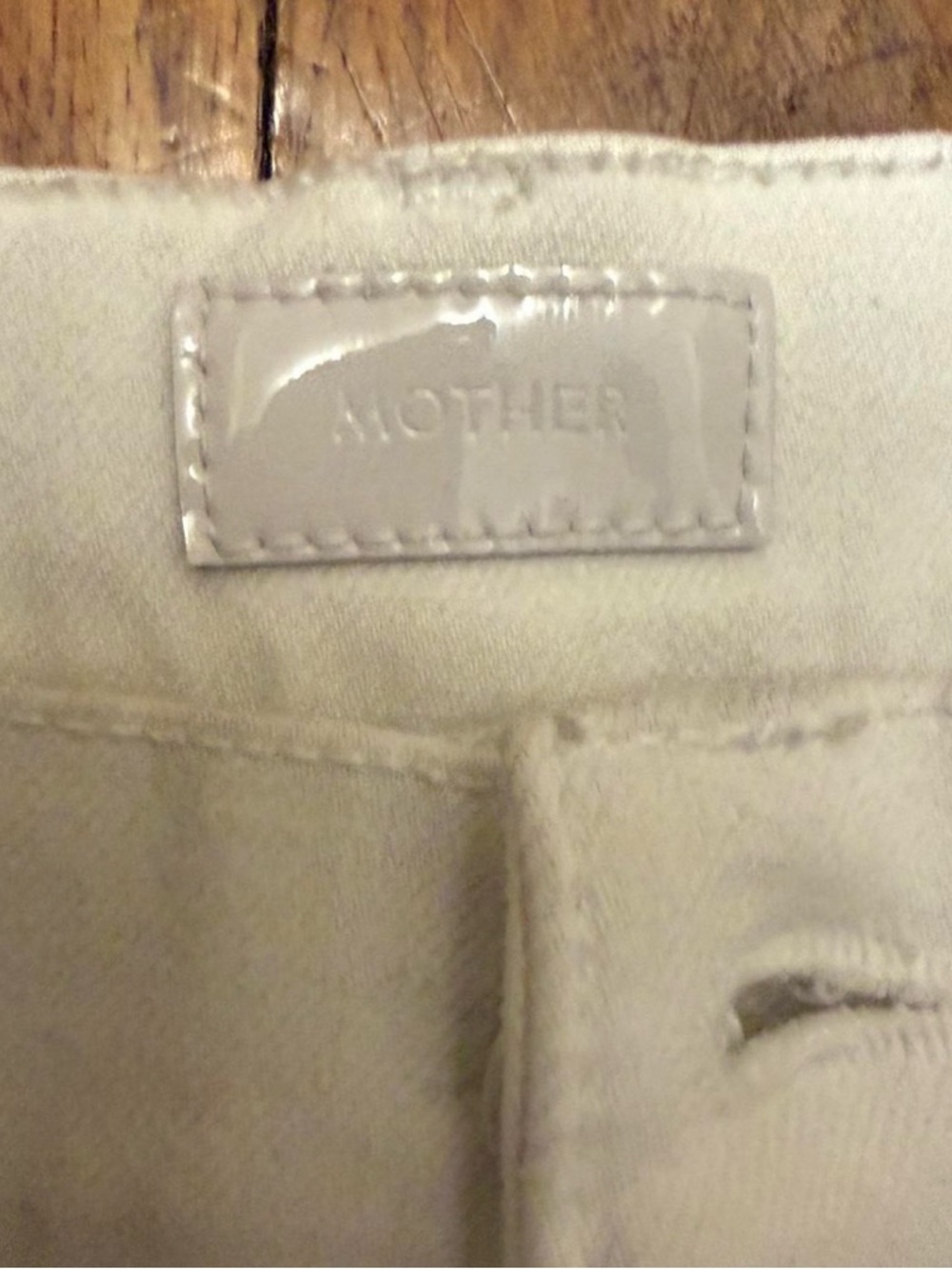MOTHER Cream-Colored Pants with Branded Waist Patch